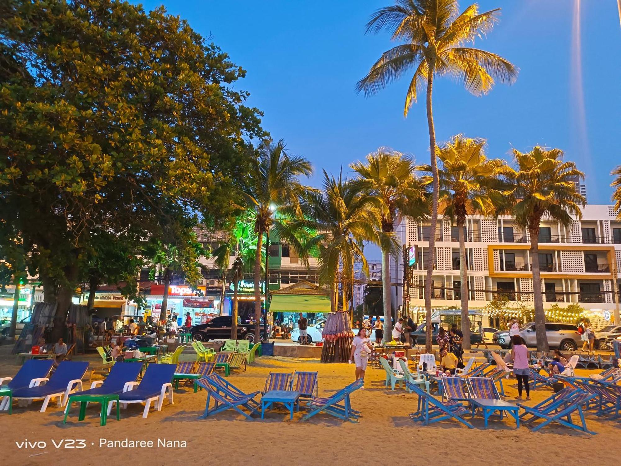 Mandala Beach Villa Jomtiean หาดจอมเทียน ภายนอก รูปภาพ